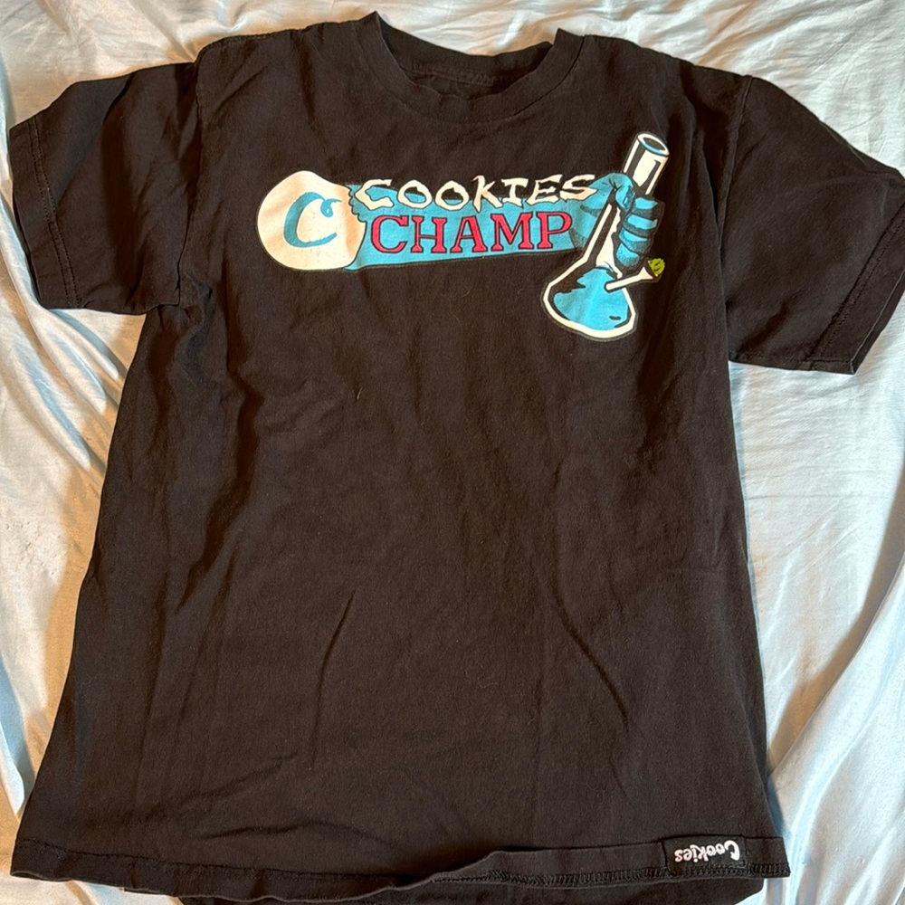 Men’s graphic tee